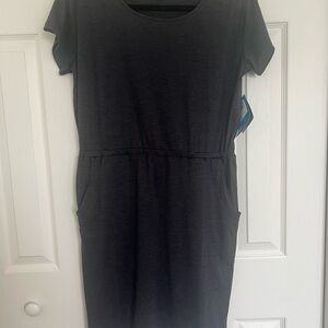 Columbia Classic grey Women's Dress with waist gather size medium